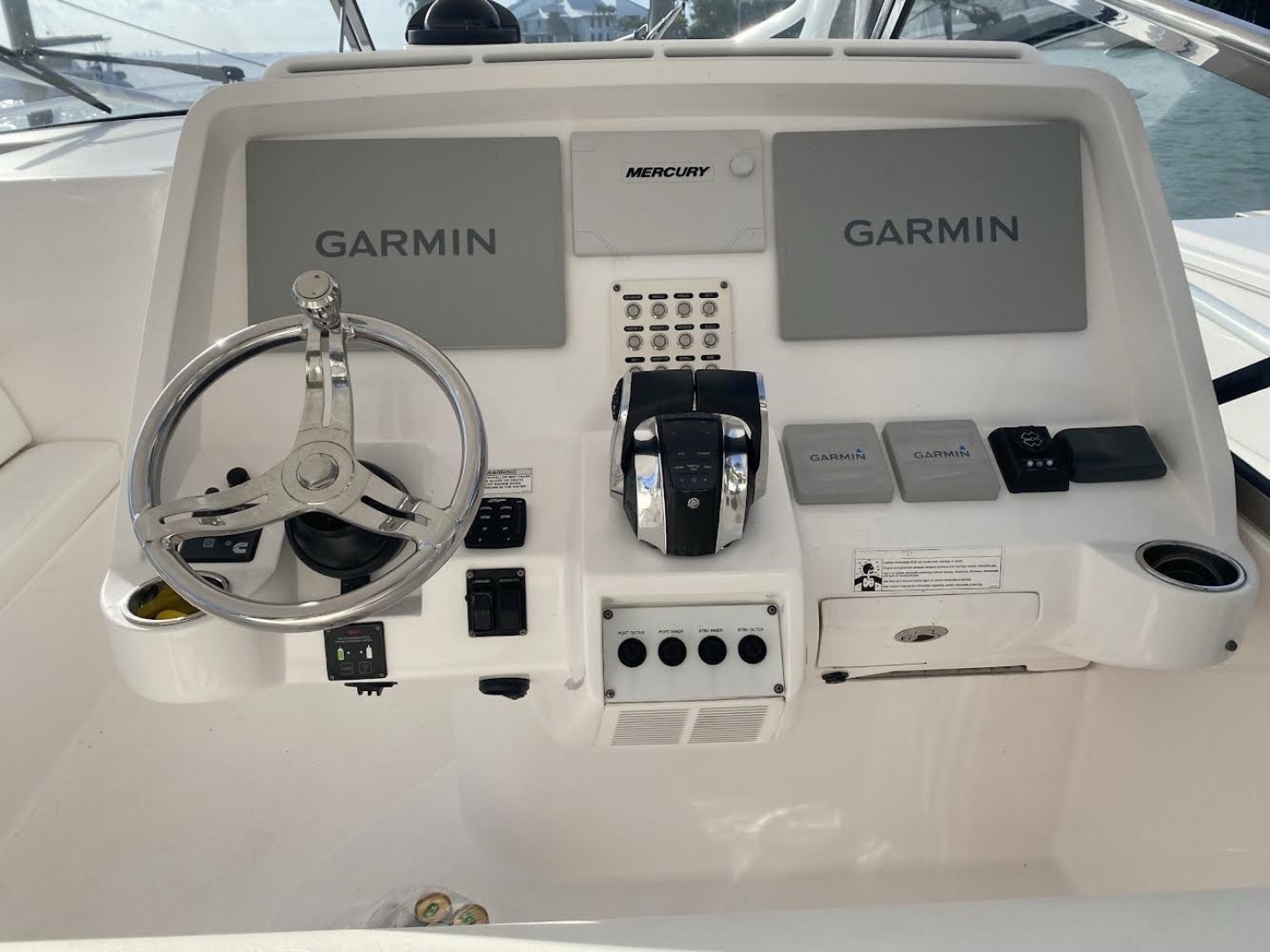 2019 Intrepid 475 Sport Yacht - Image 10