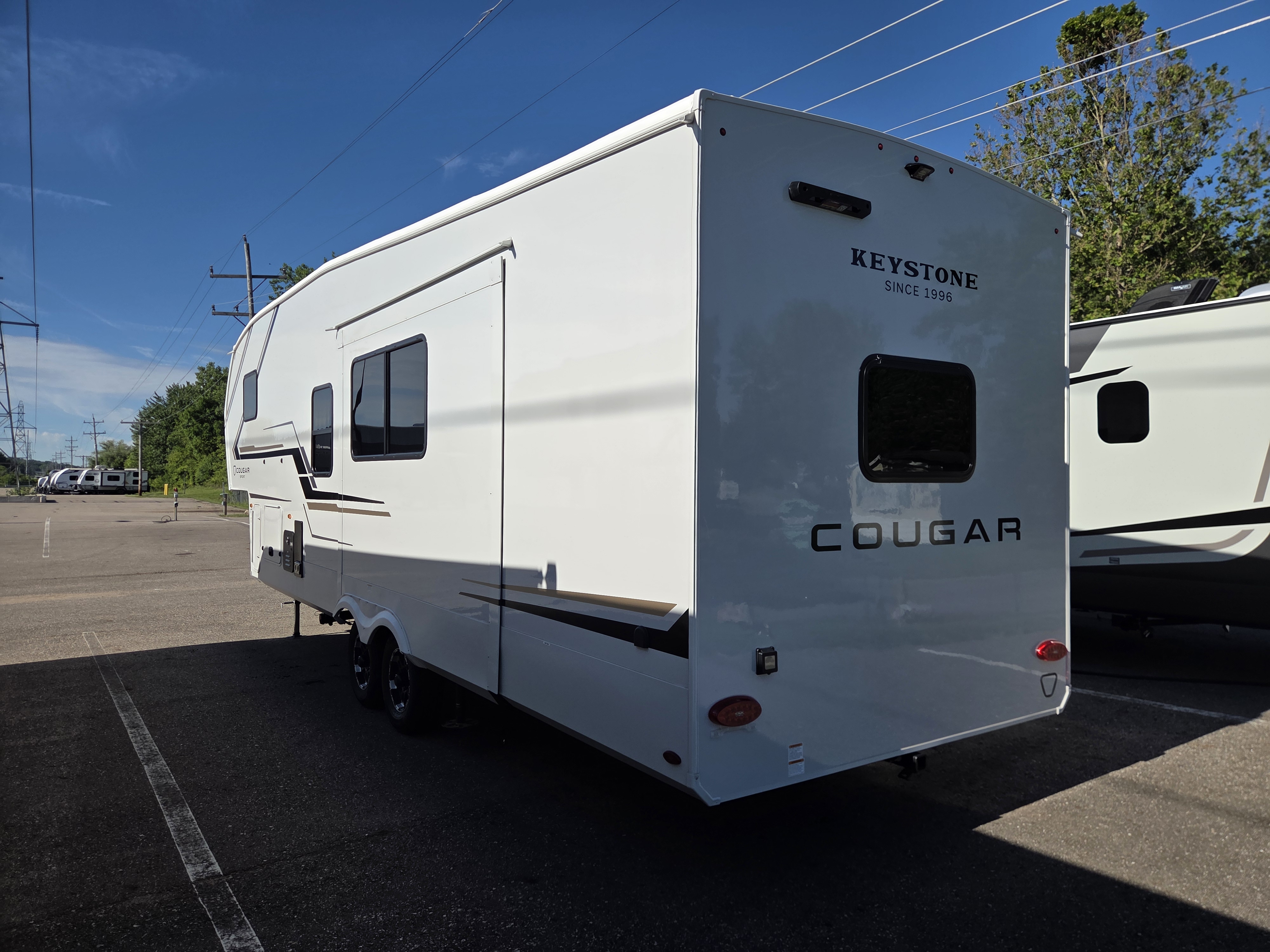 2027 Keystone Cougar Sport 2700BH - Image 3