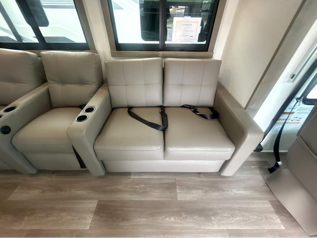 2027 ENTEGRA COACH VISION XL 36C - Image 20