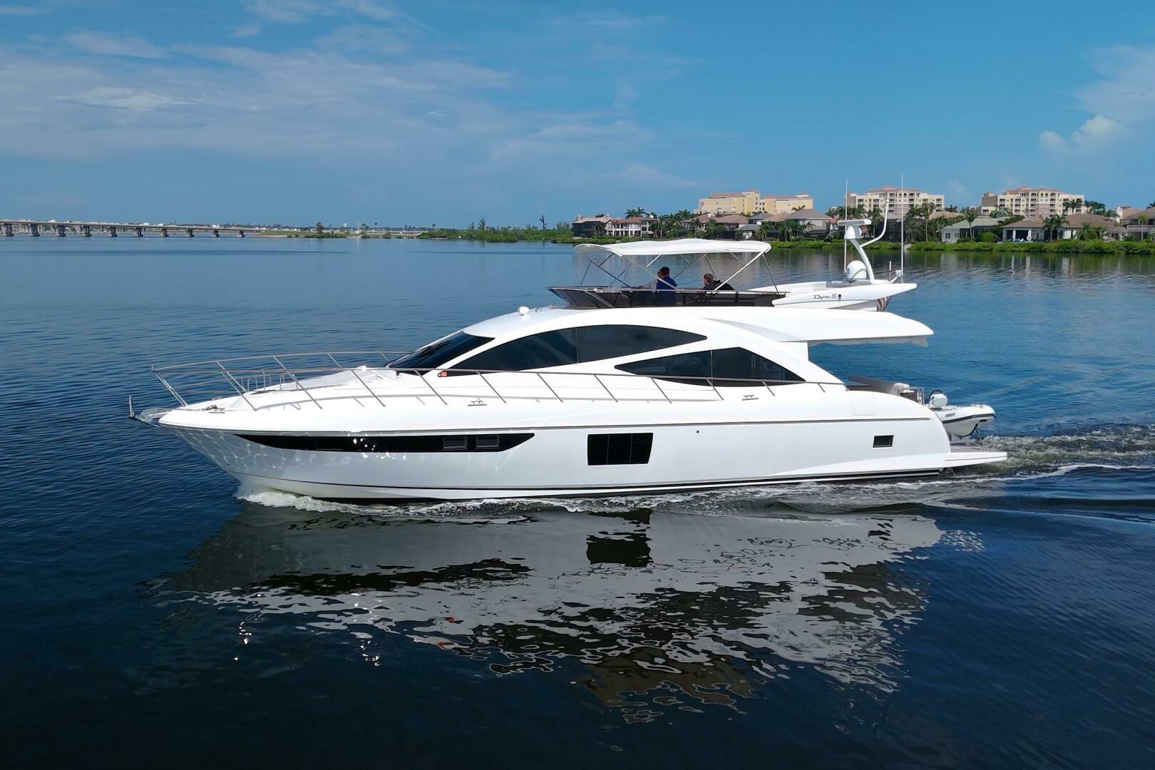 2015 Dyna Yachts 60 Pilothouse Motoryacht - Image 10