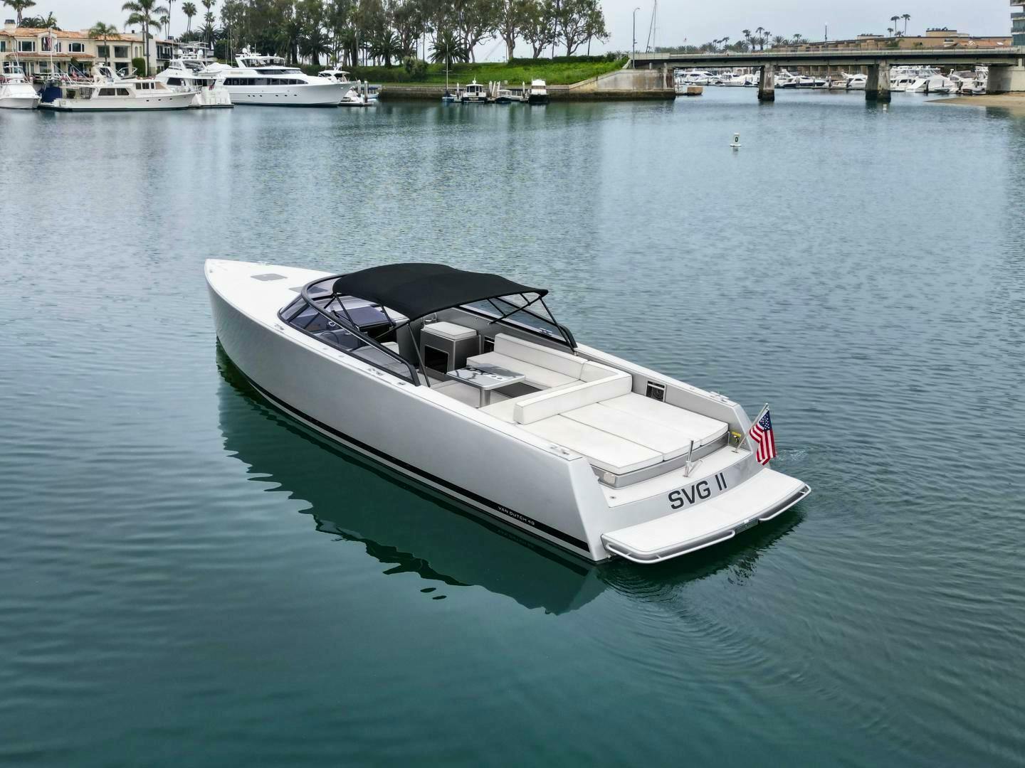 2017 Van Dutch - Image 1