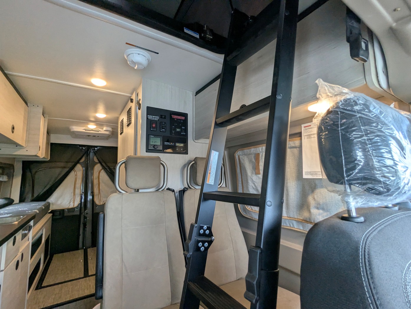 2027 Winnebago Solis 59PX - Image 19