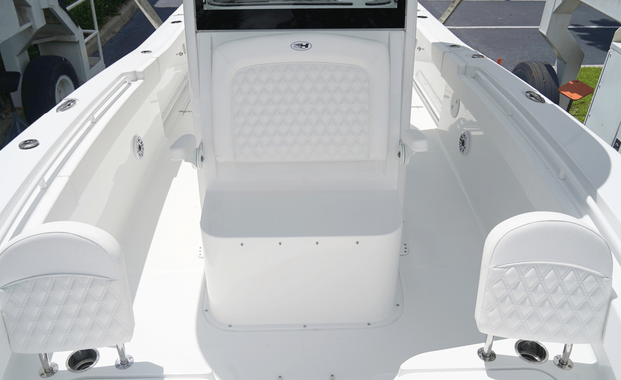 2027 SEA HUNT ULTRA 305SE - Image 68