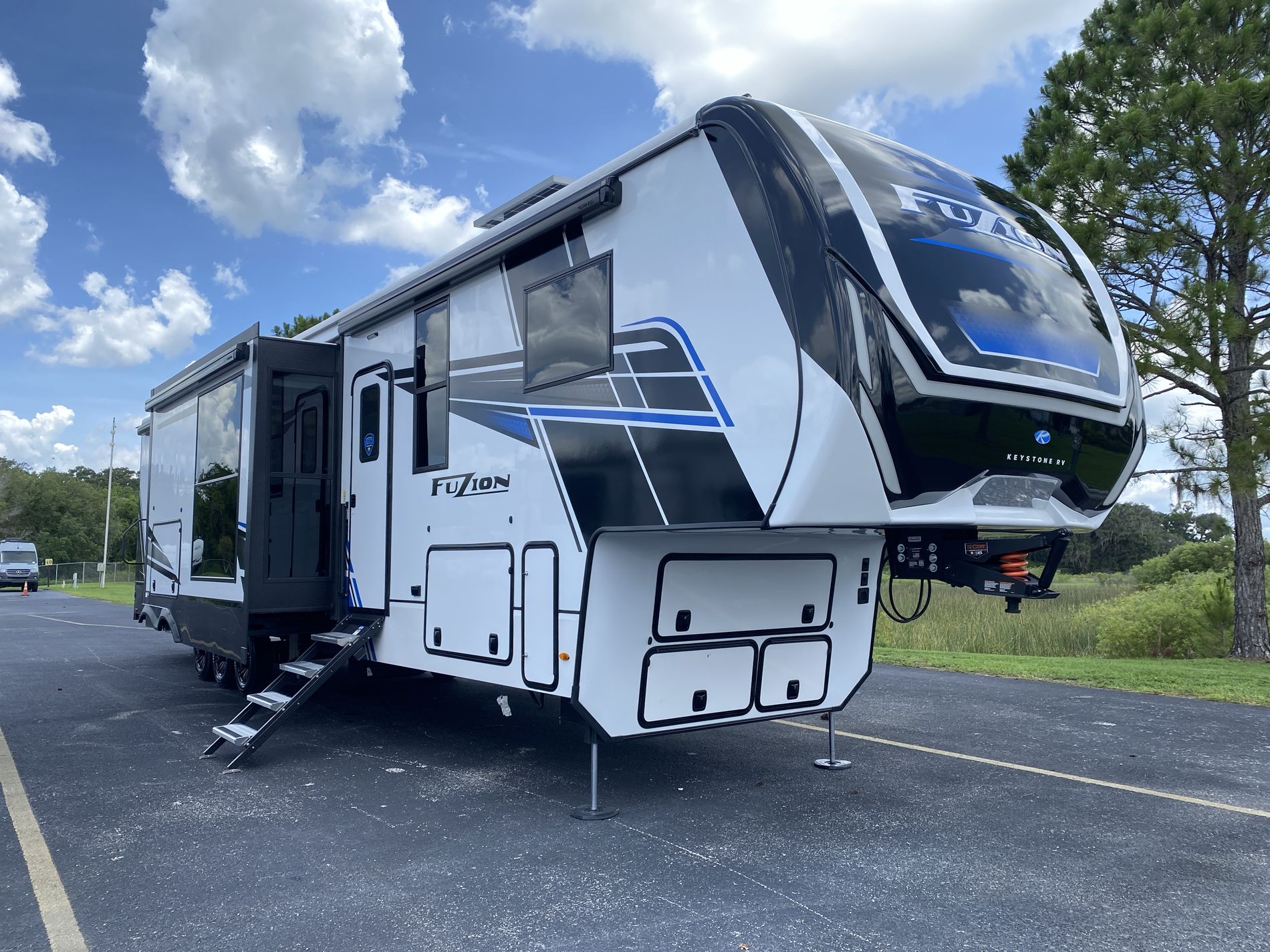 2025 Keystone Fuzion