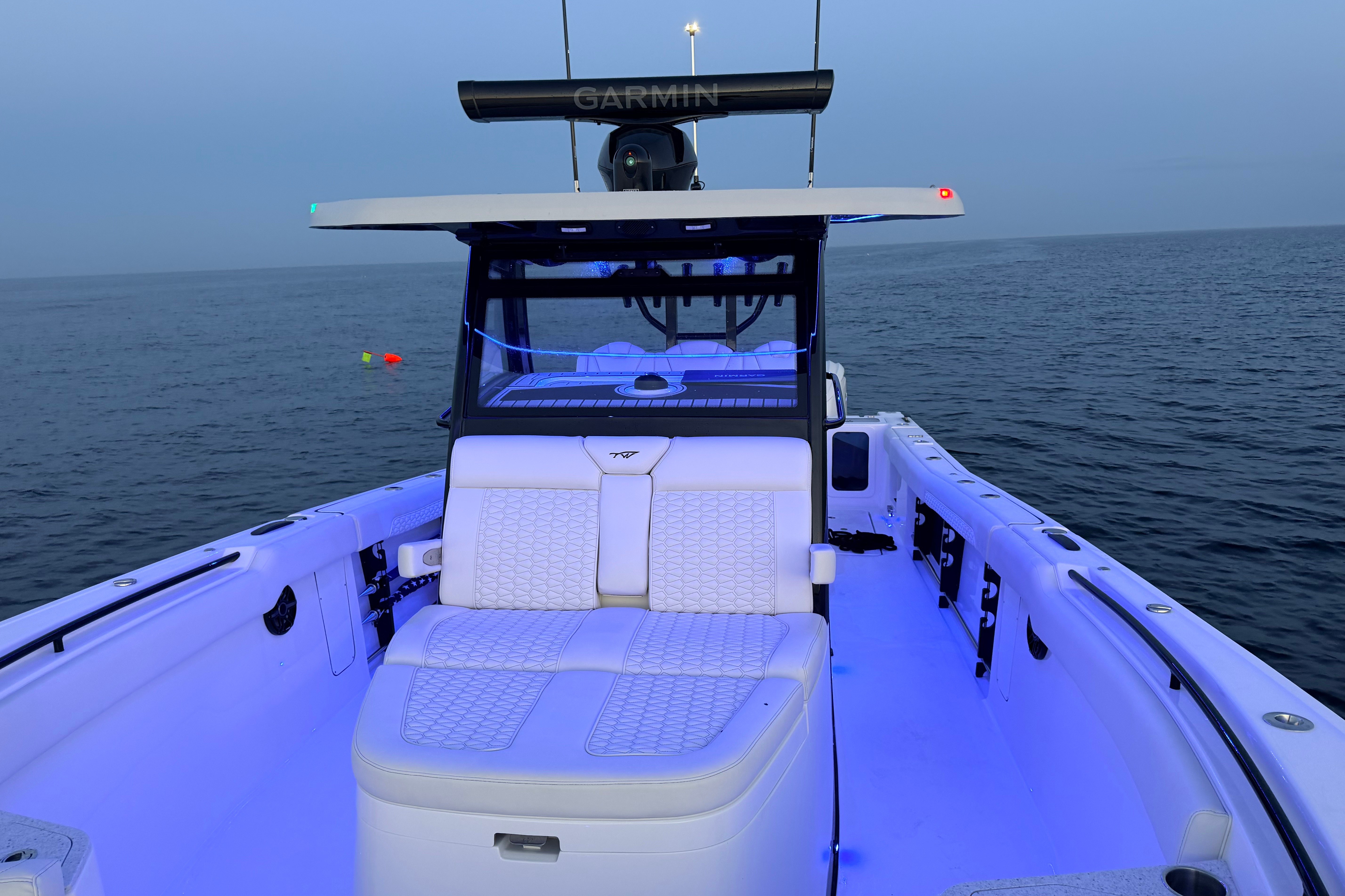 2027 Tidewater 330 CC Adventure - Image 19