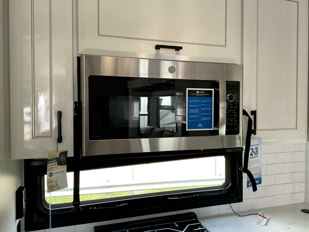 2025 JAYCO PINNACLE 38 FBRK - Image 14