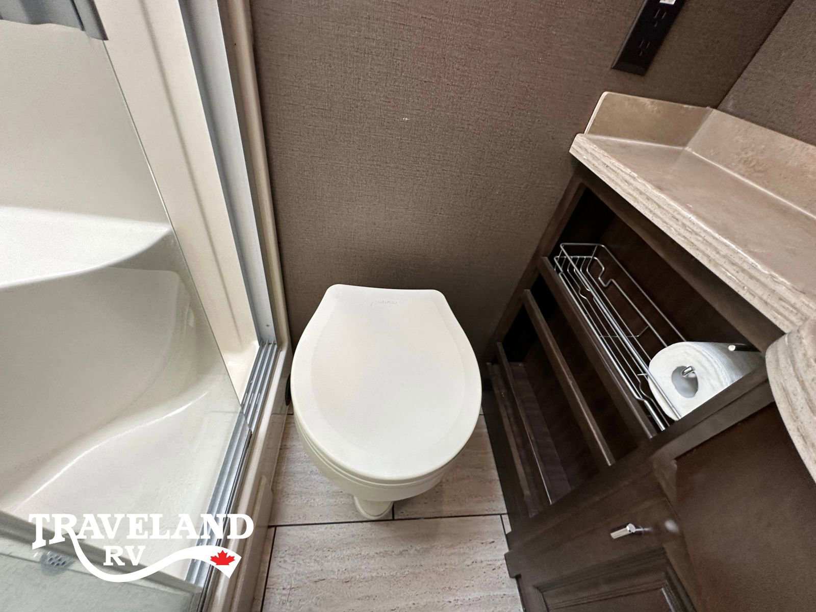2019 Tiffin Allegro Breeze 31 BR - Image 22