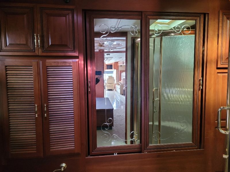 2008 Fleetwood American Eagle 42F - Image 19