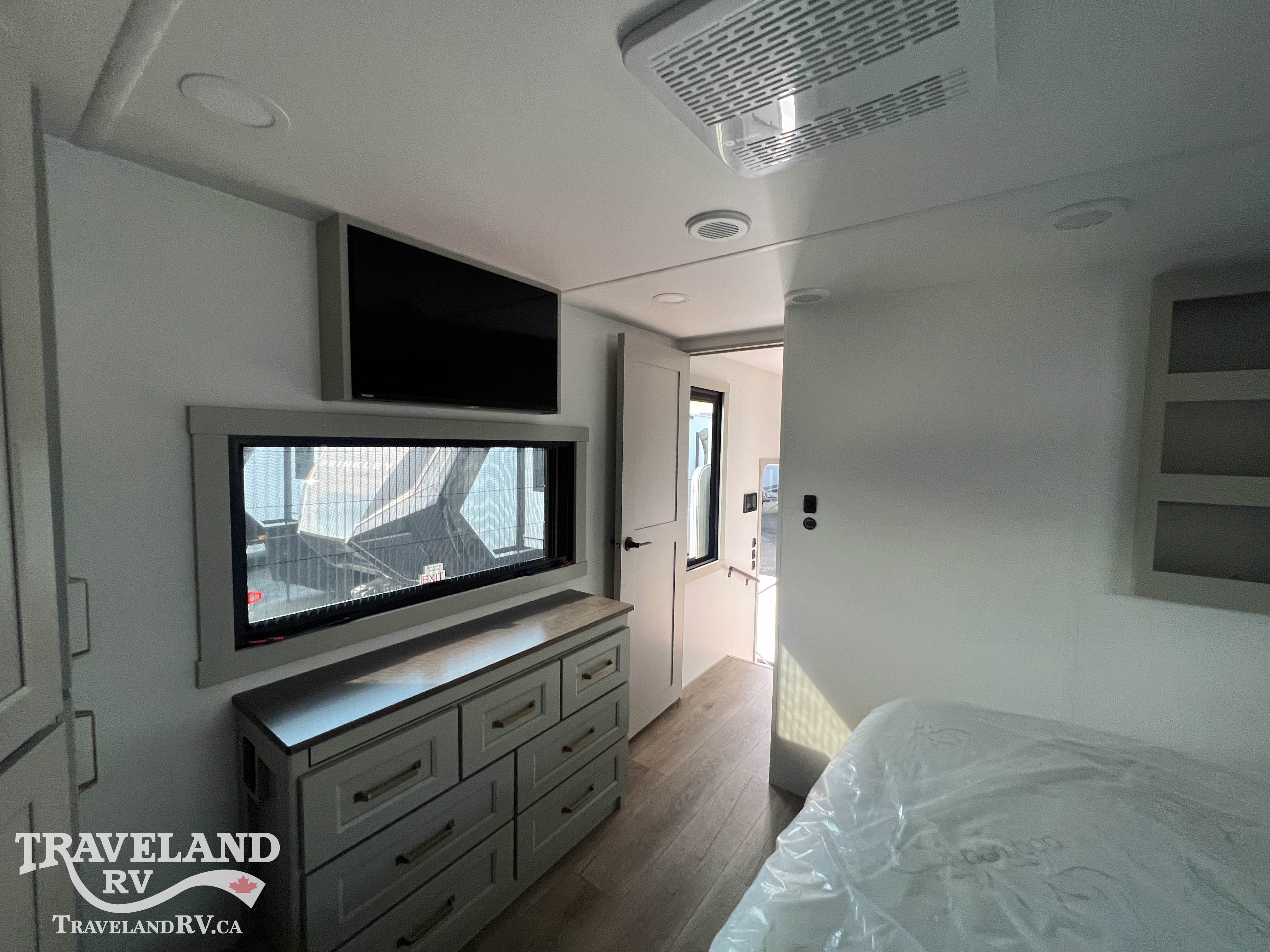 2025 Brinkley RV Model G 3950 - Image 24