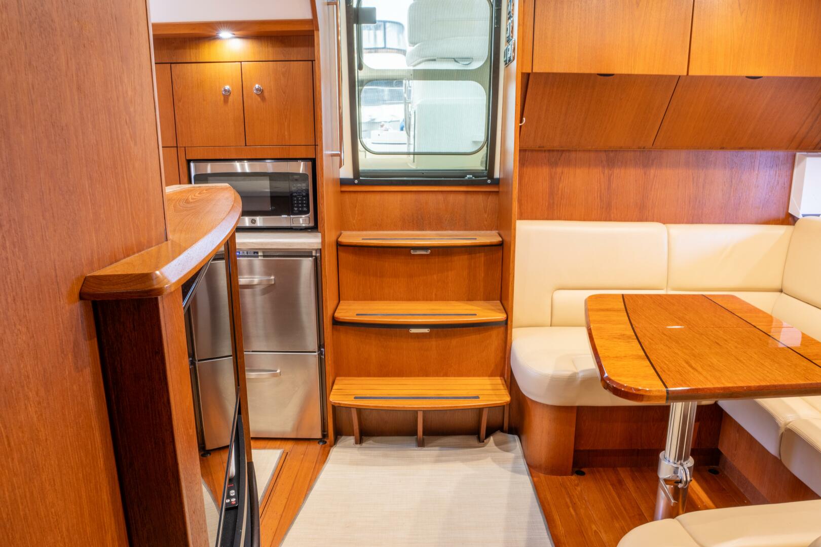 2015 Tiara Yachts 4300 Open - Image 3