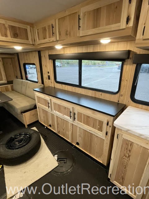 2027 CHEROKEE GREY WOLF 21JBH - Image 13