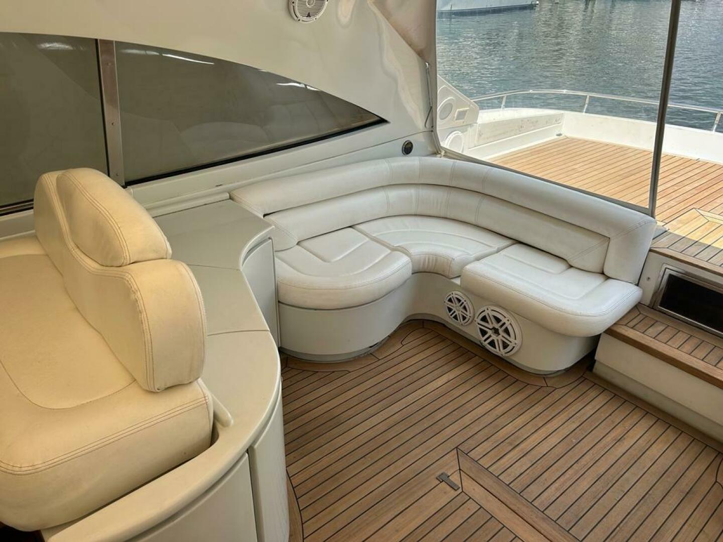1999 Pershing 54 - Image 11