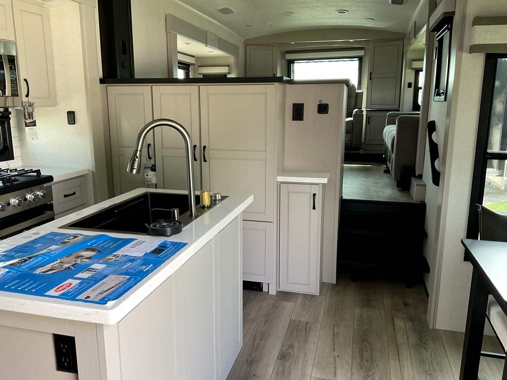 2026 JAYCO NORTH POINT 382 FLRB - Image 5