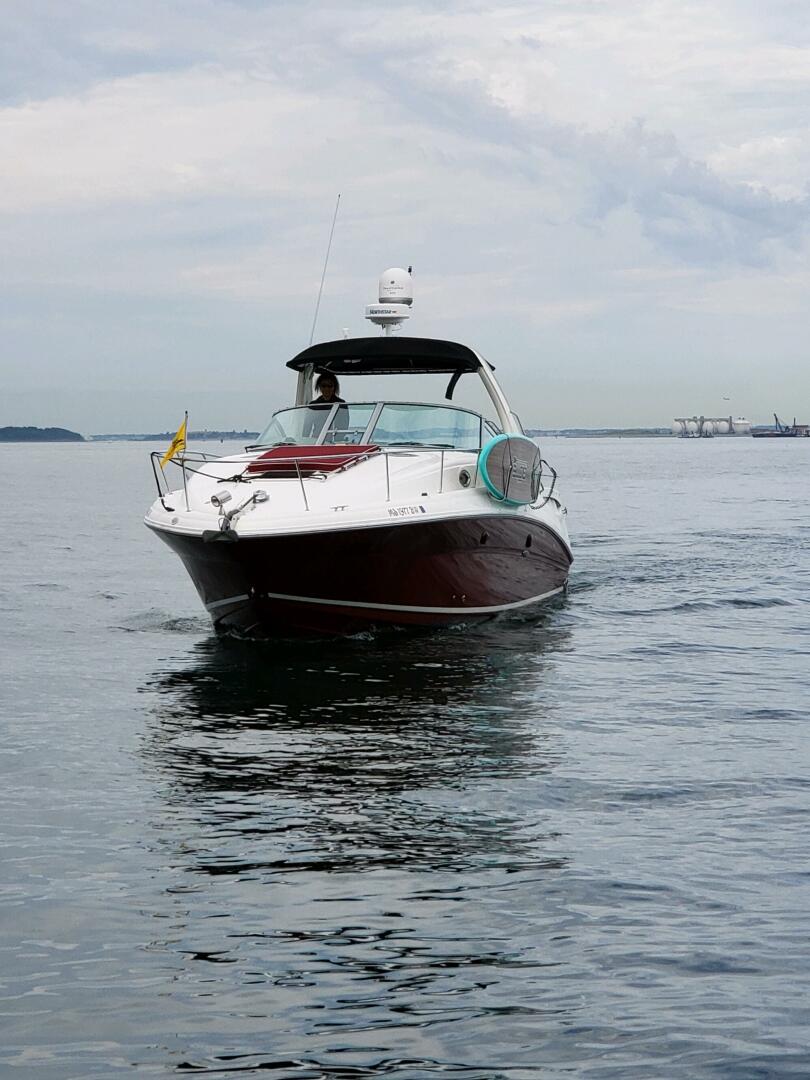 2007 Sea Ray 320 Sundancer - Image 2