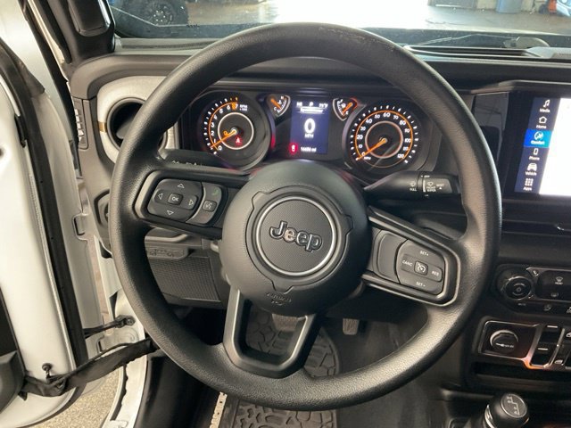 2025 Jeep Gladiator Sport S 4x4 - Image 15