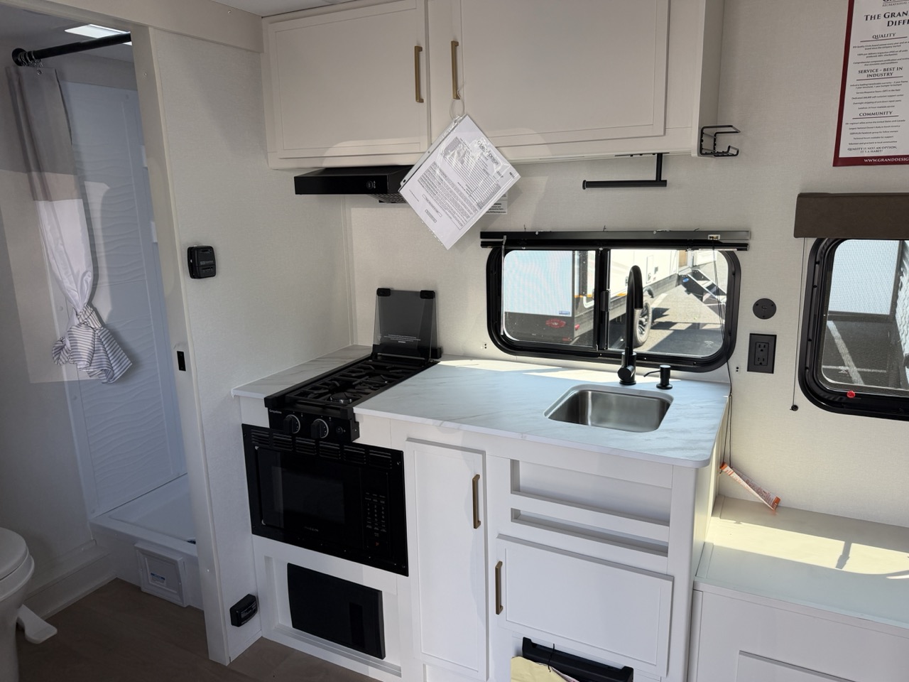 2026 Grand Design Transcend ONE 131DL - Image 4