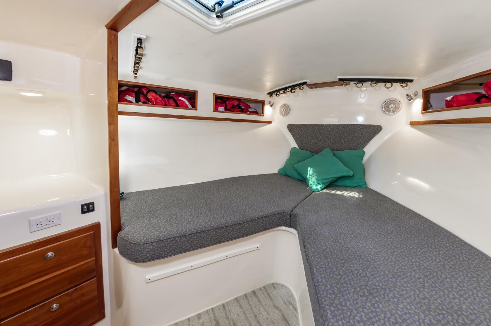 2003 Custom Carolina 40 Layton Express - Image 38