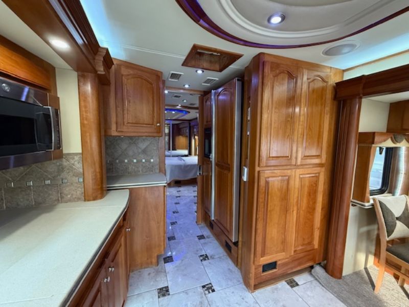 2005 Country Coach Magna 630 45 Rembrandt - Image 11
