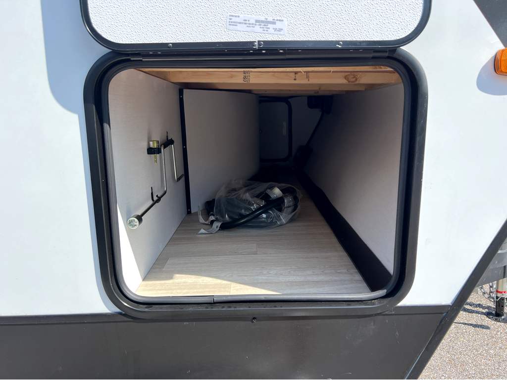 2026 Keystone BULLET 26BHC - Image 23