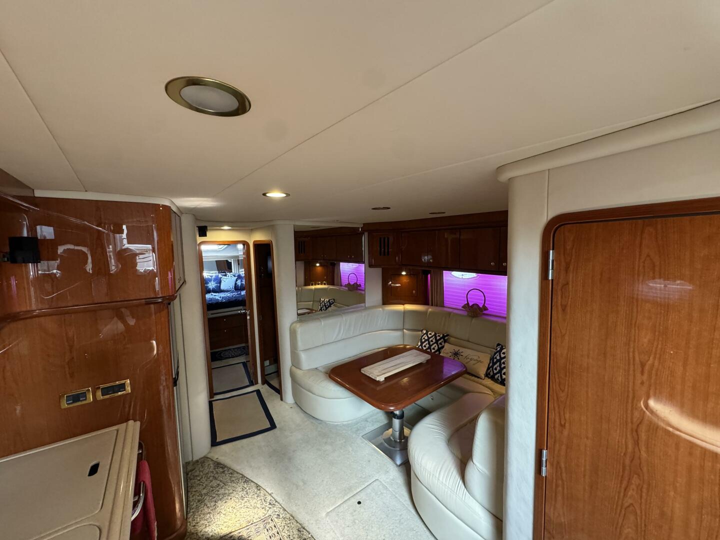 2001 Sea Ray 510 SUNDANCER - Image 19