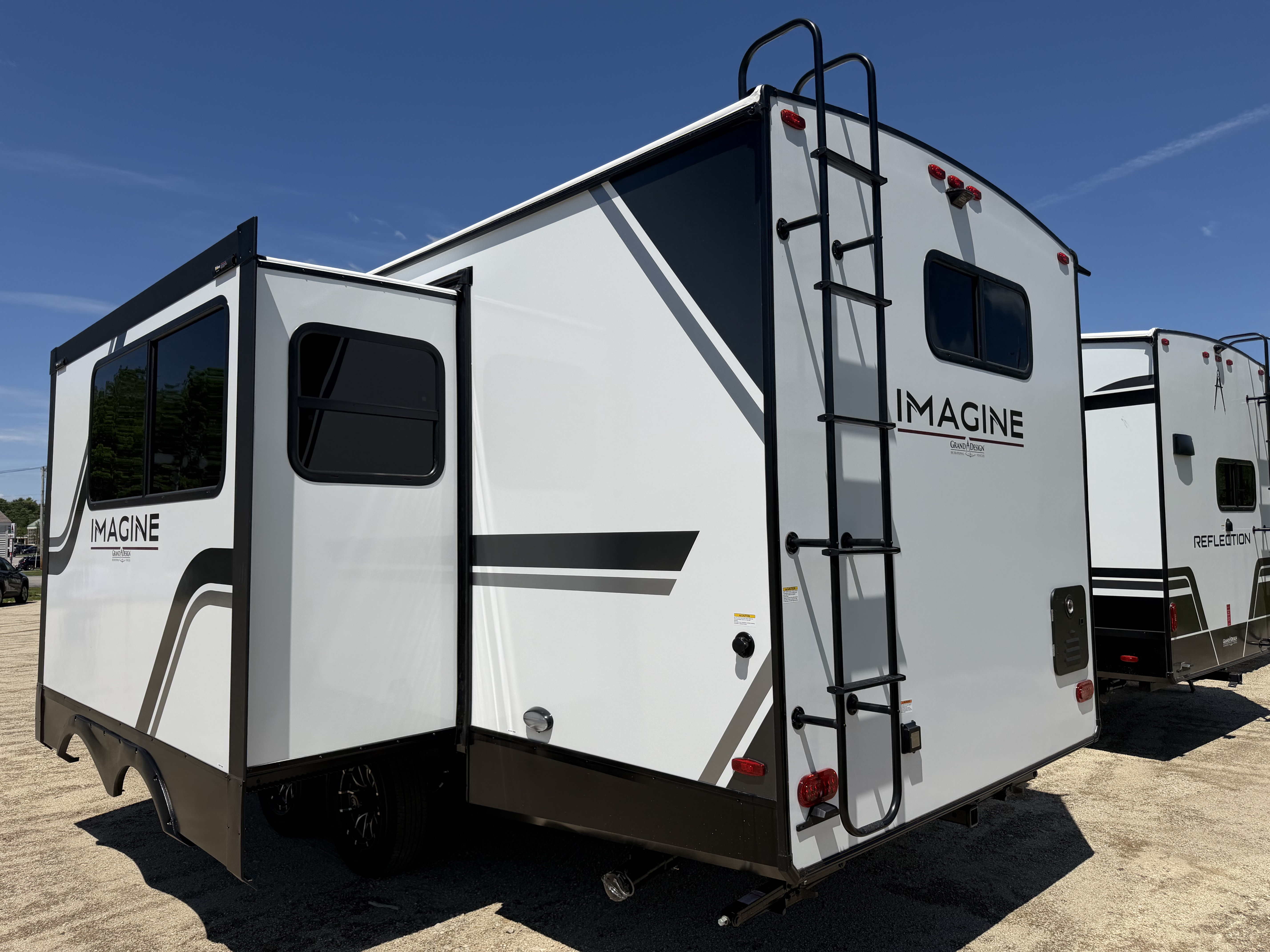 2027 Grand Design Imagine 2300MK - Image 3