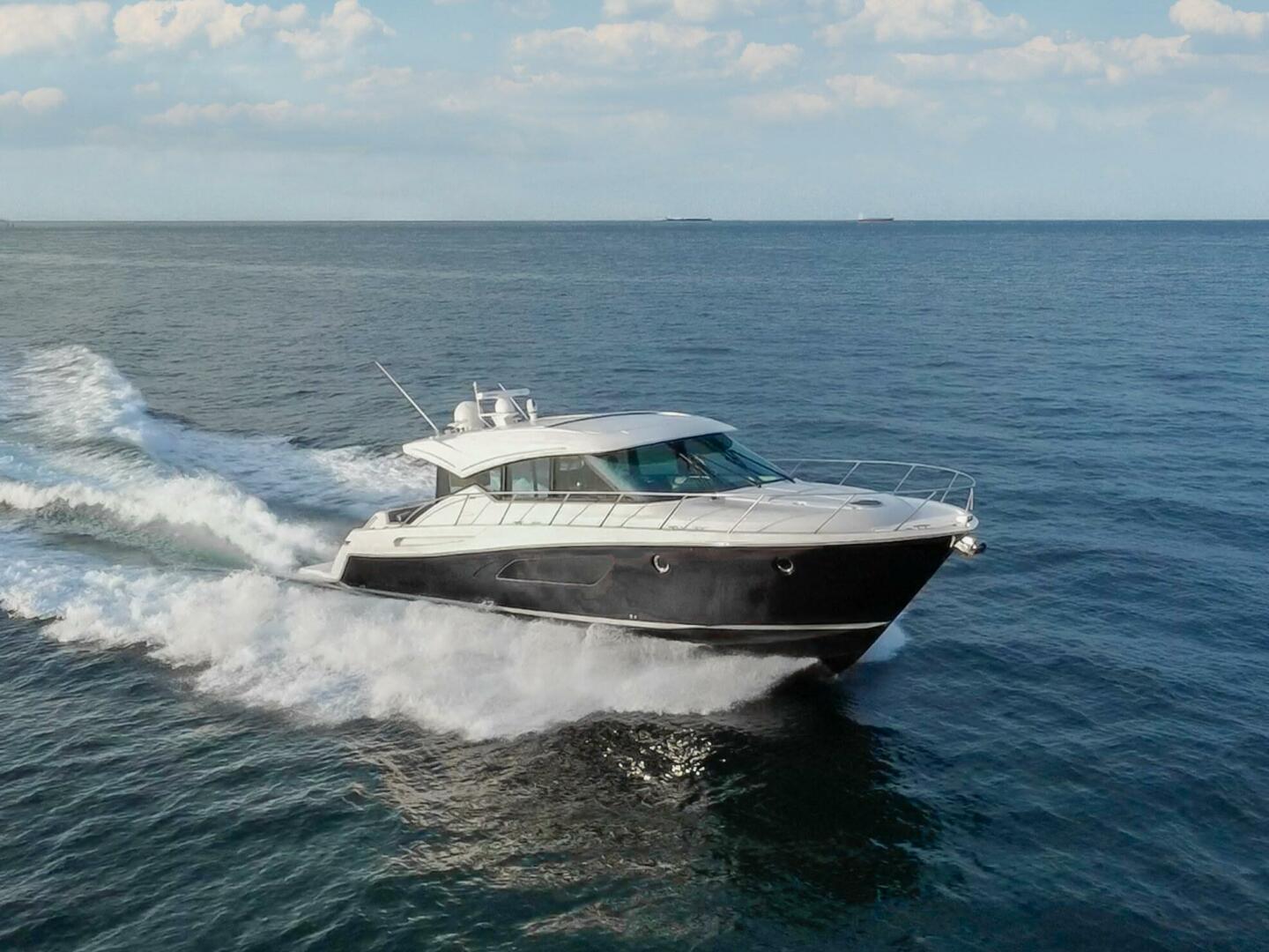 2017 Tiara Yachts C53 Coupe - Image 5