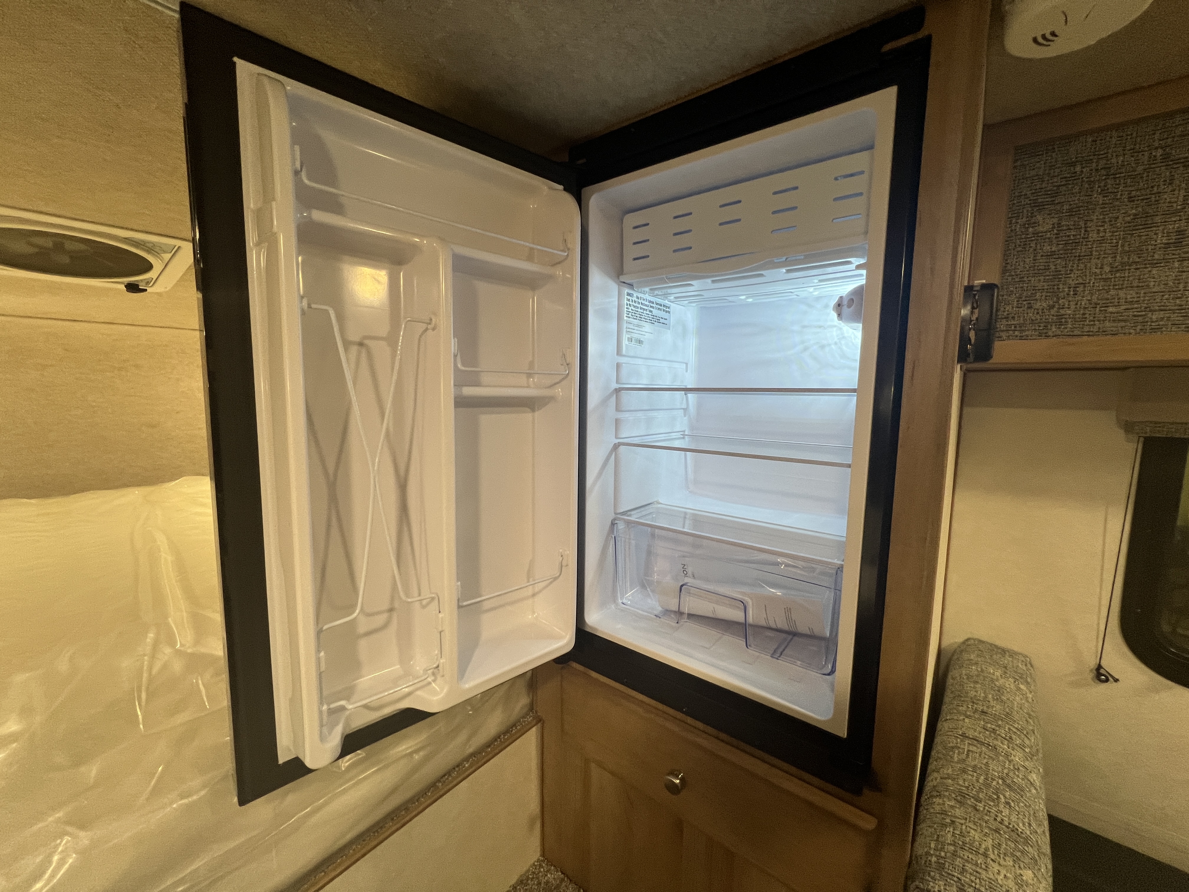 2027 Westland RV Travelaire 80WS - Image 13