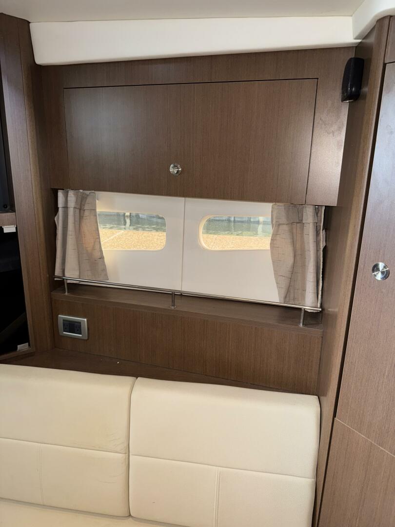 2016 Sea Ray Sundancer 350 - Image 123