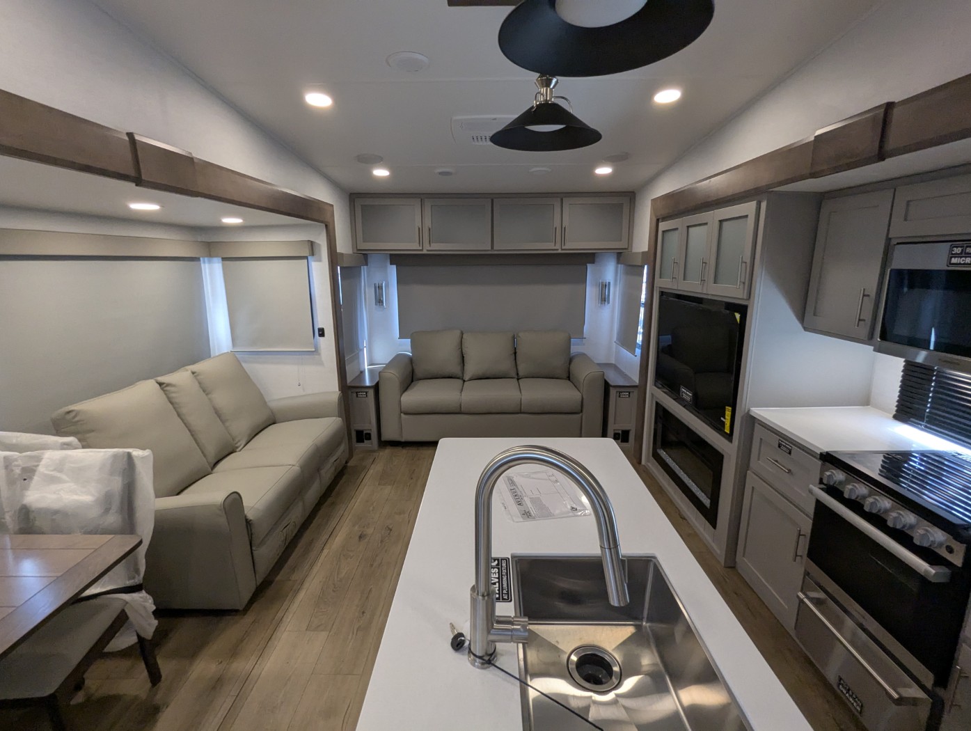 2026 Alliance RV Avenue All-Access Series 29RL - Image 16