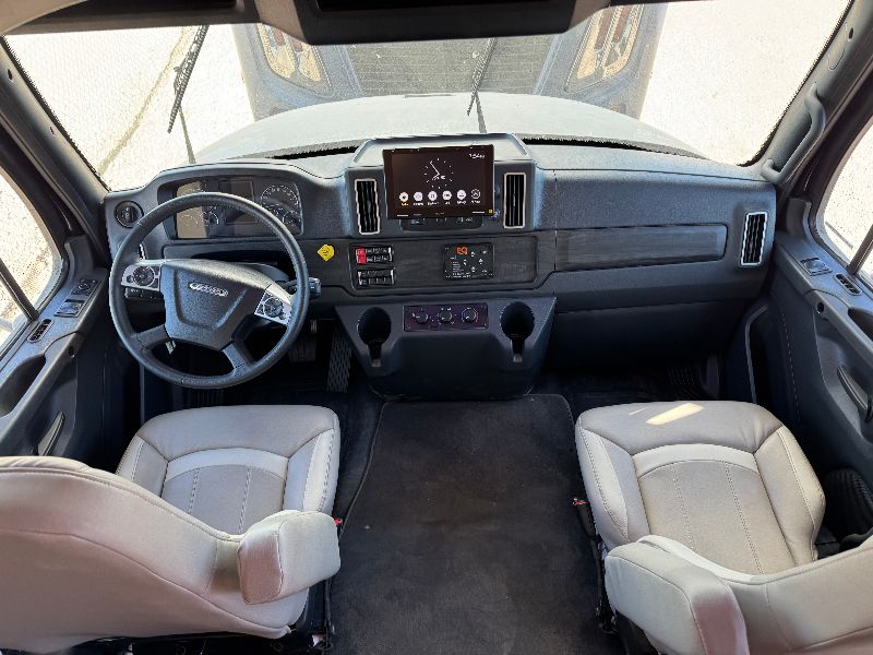 2026 Thor Motor Coach Inception 38XL - Image 3