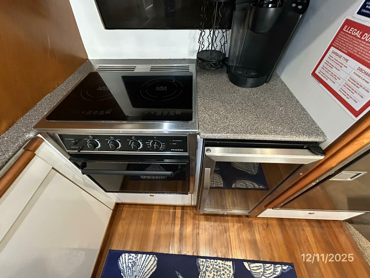 1998 Bayliner 4788 - Image 37