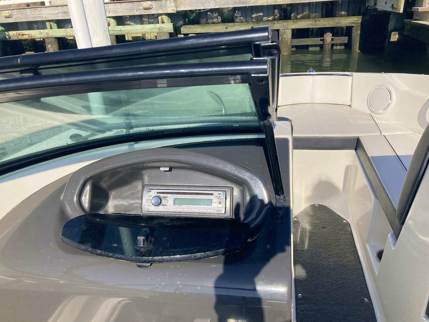 2012 Sea Ray 190 Sport - Image 24