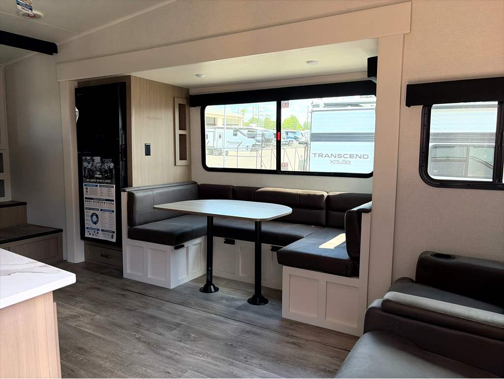 2027 JAYCO EAGLE SLE 28BHU - Image 8