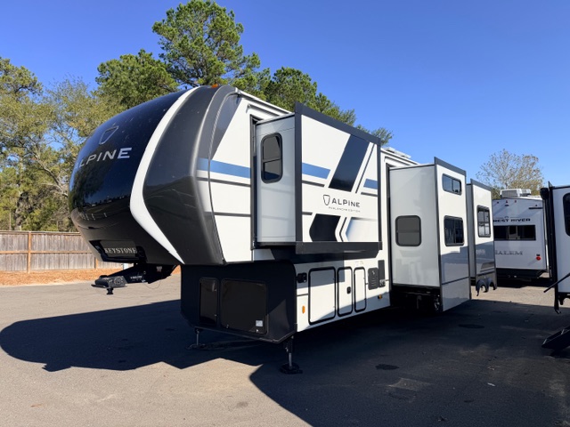 2026 Keystone Alpine Avalanche Edition 379MB - Image 4
