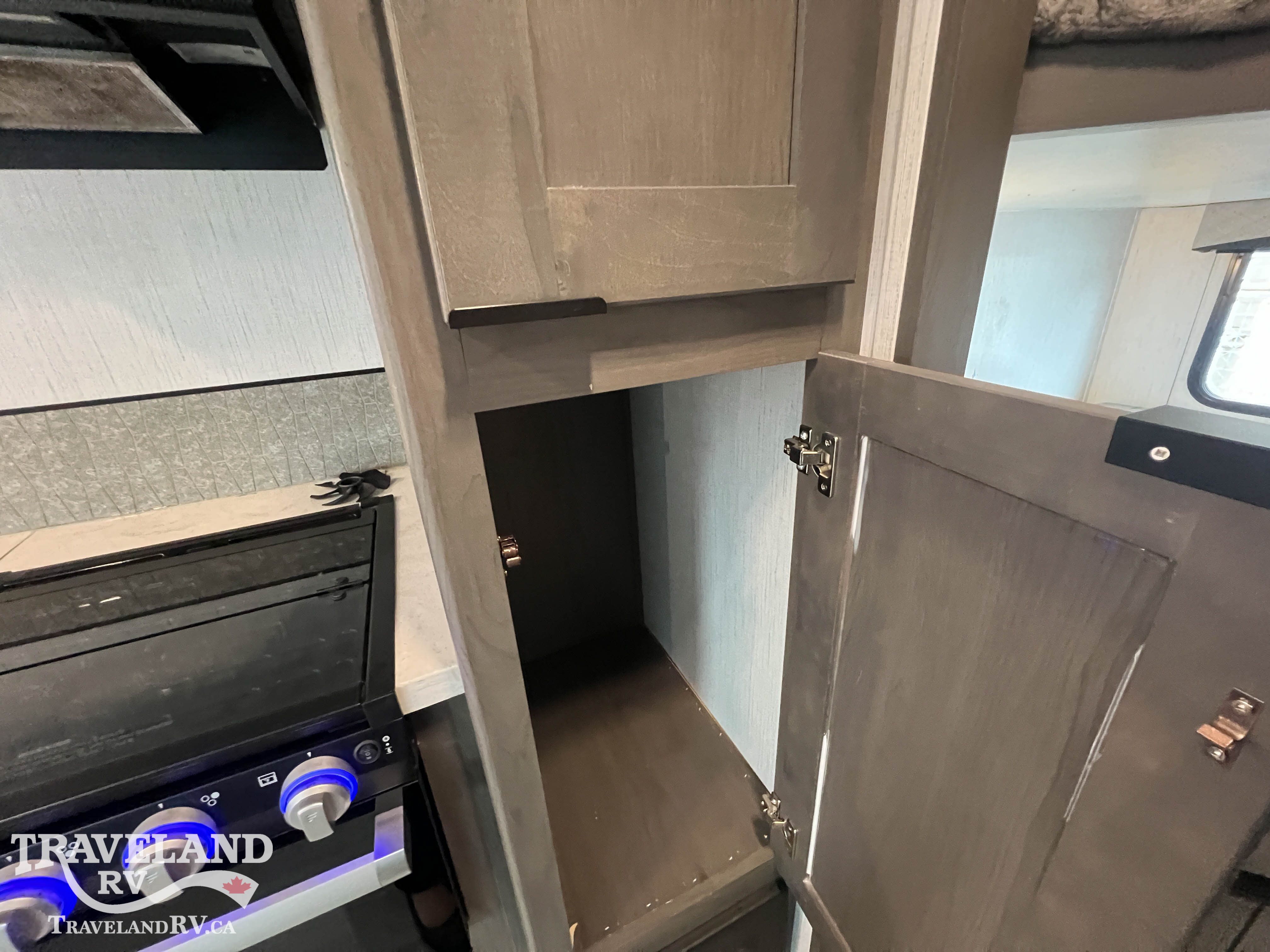2021 Cruiser RV Embrace Ultra-Lite EL252 - Image 22