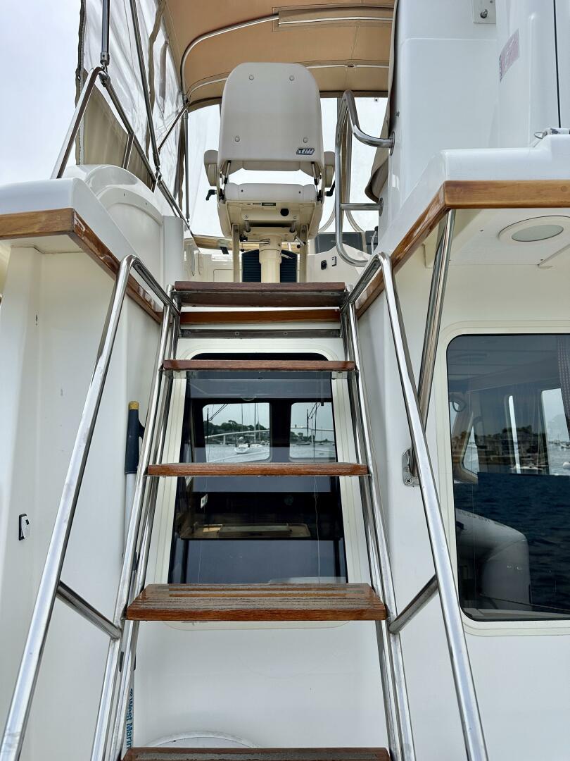2002 Sabreline 36 Flybridge - Image 28