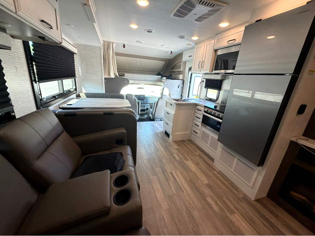 2025 ENTEGRA COACH ODYSSEY 30Z - Image 21