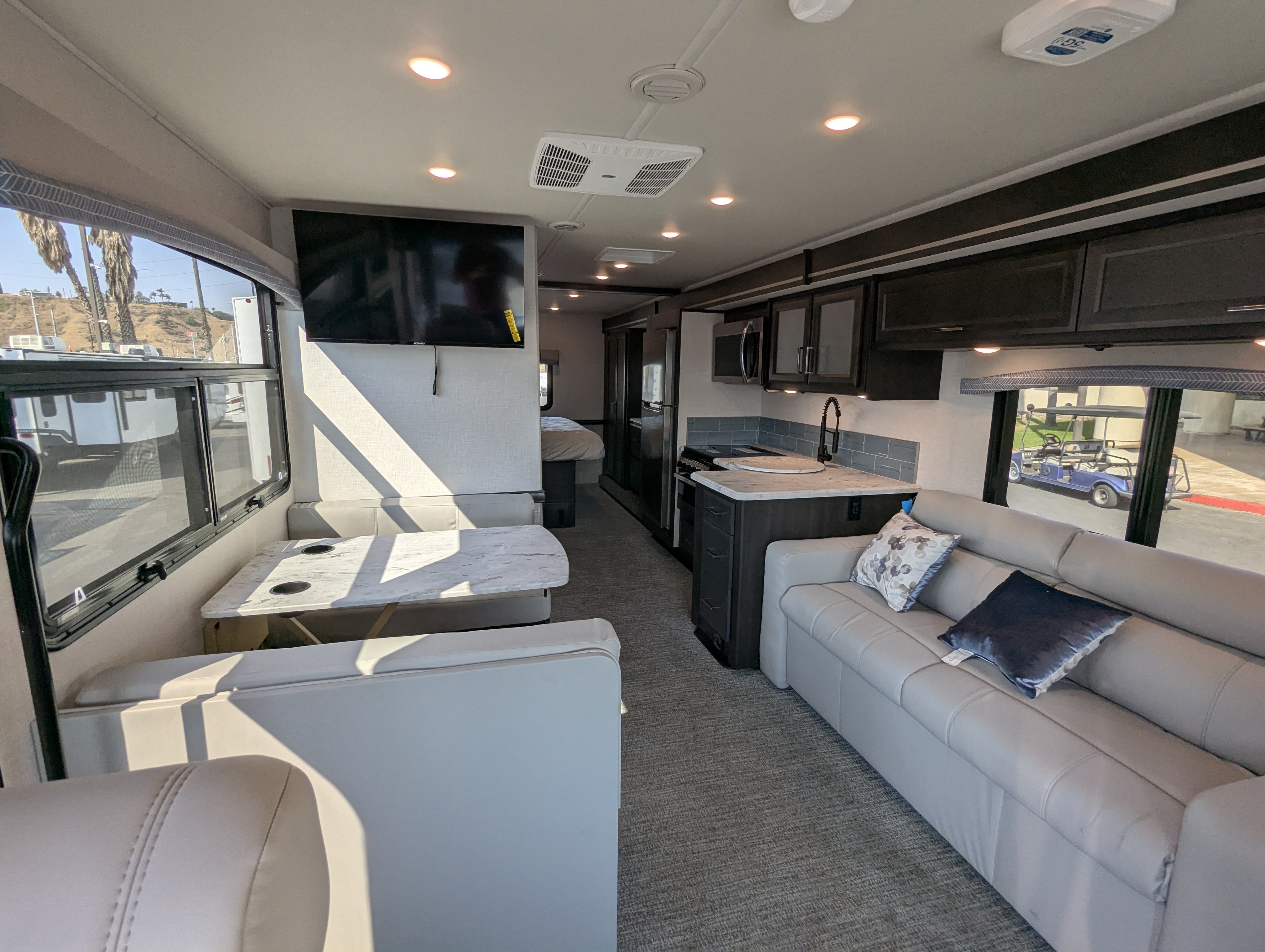 2026 Fleetwood Flair 29M - Image 14