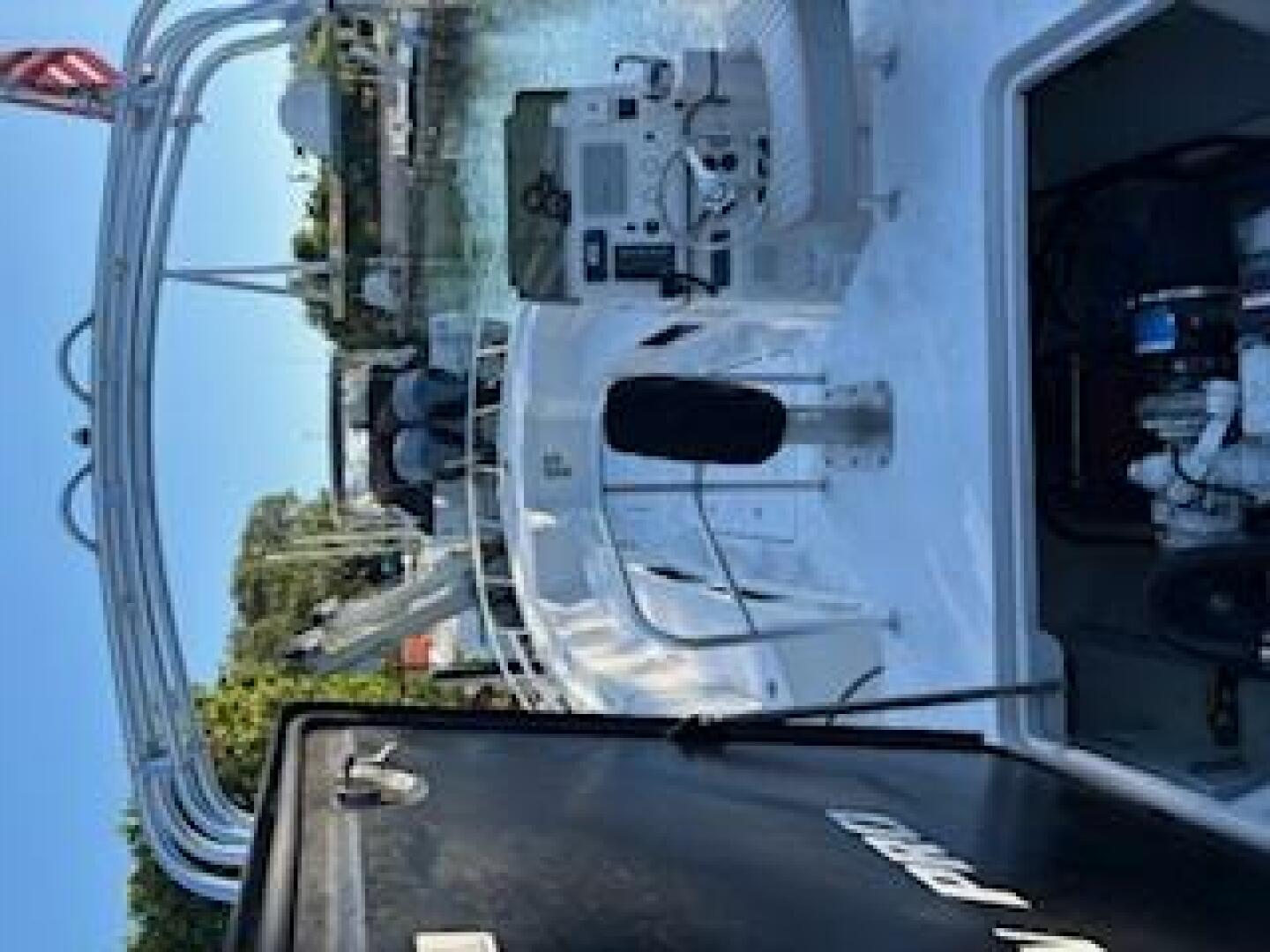 2019 OceanPro 35 - Image 15