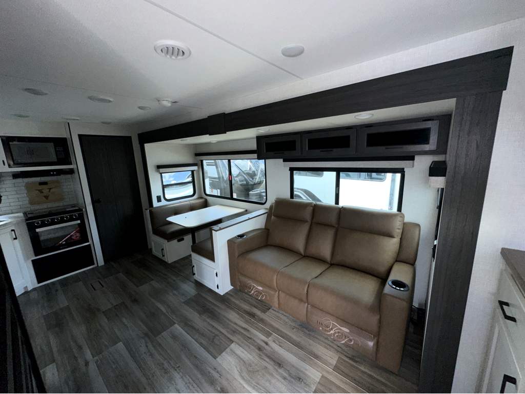 2026 VENTURE RV SPORTTREK 291VRK - Image 10