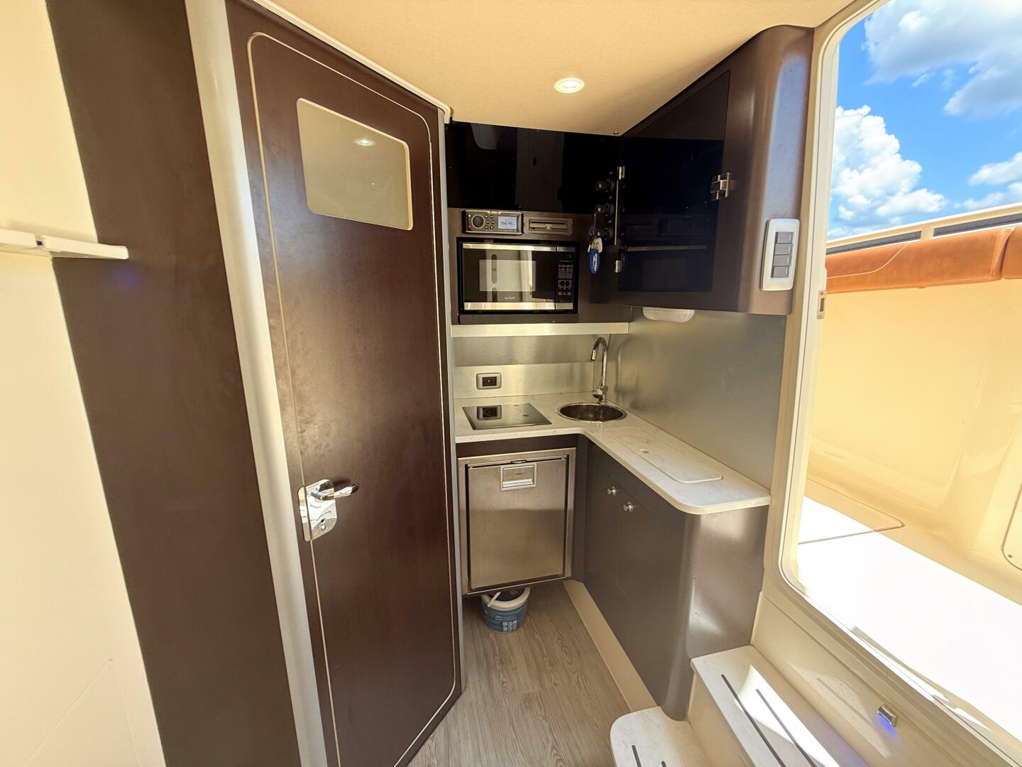 2020 Scout 380 LXF - Image 81