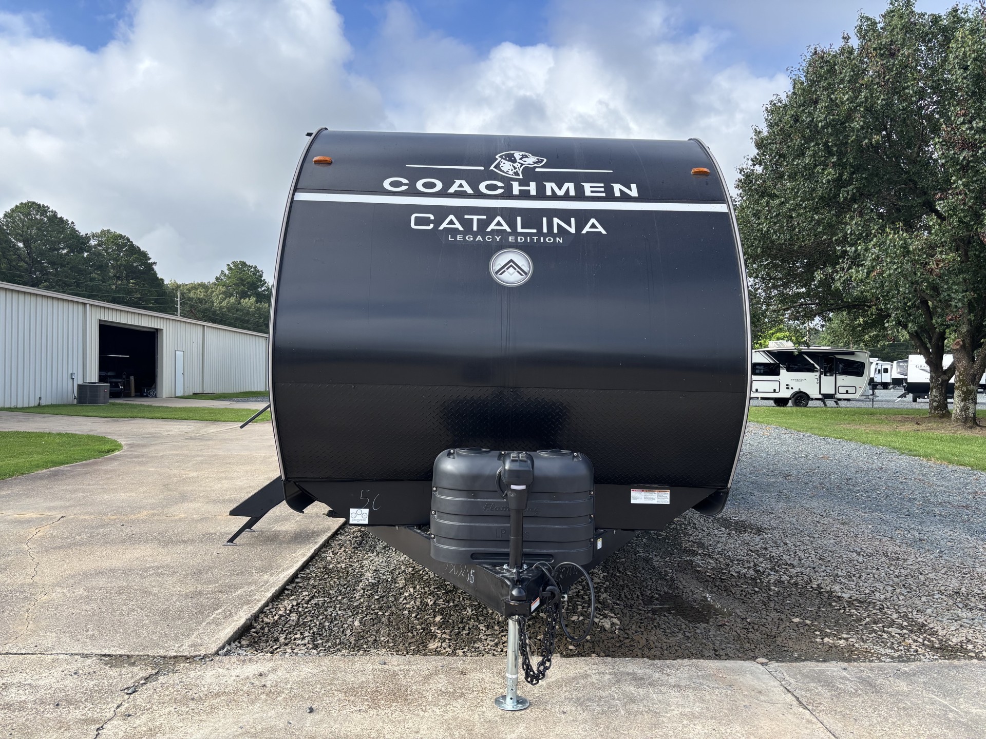 2027 Coachmen Catalina Legacy Edition 273DBHCK - Image 3