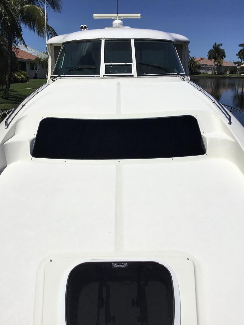 2005 Sea Ray 40 Motor Yacht - Image 31