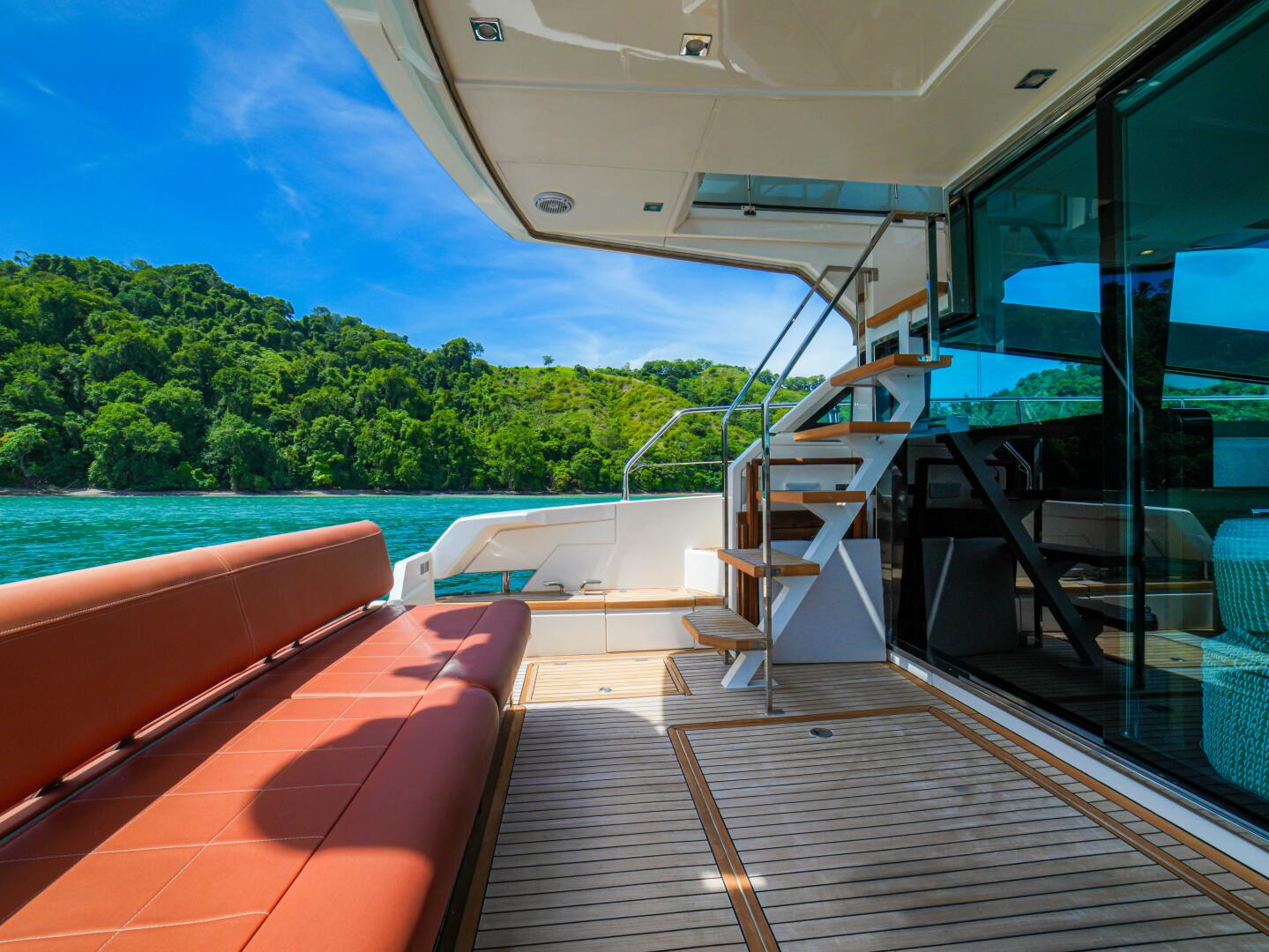 2014 Fairline 50 - Image 12