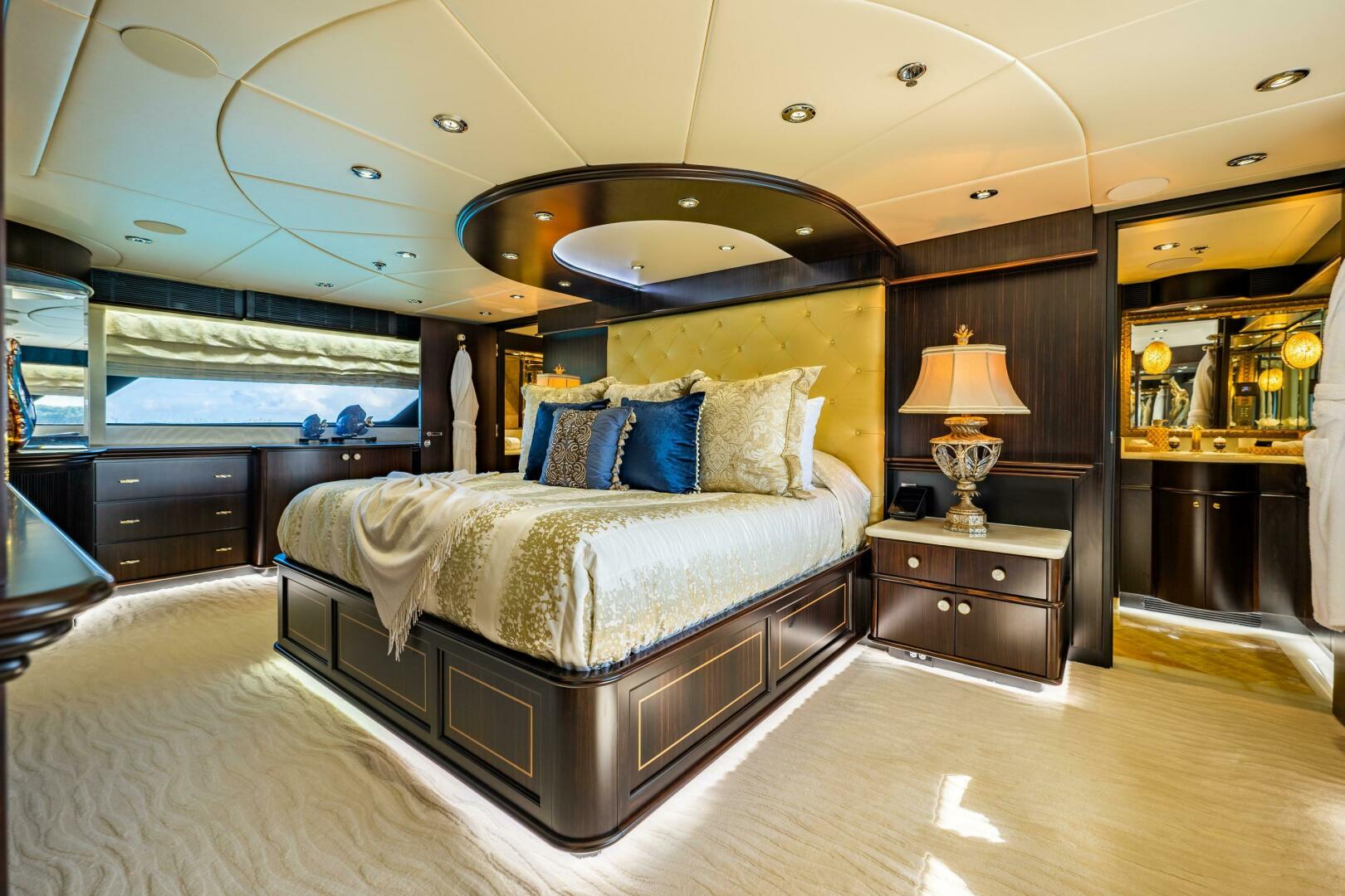 1995 Christensen Tri-deck Motoryacht - Image 11