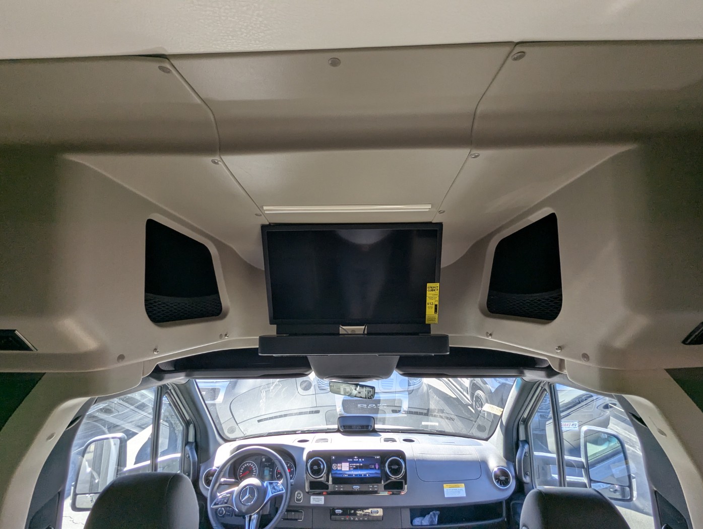 2026 Winnebago EKKO Sprinter 23B AWD - ATH Edition - Image 17