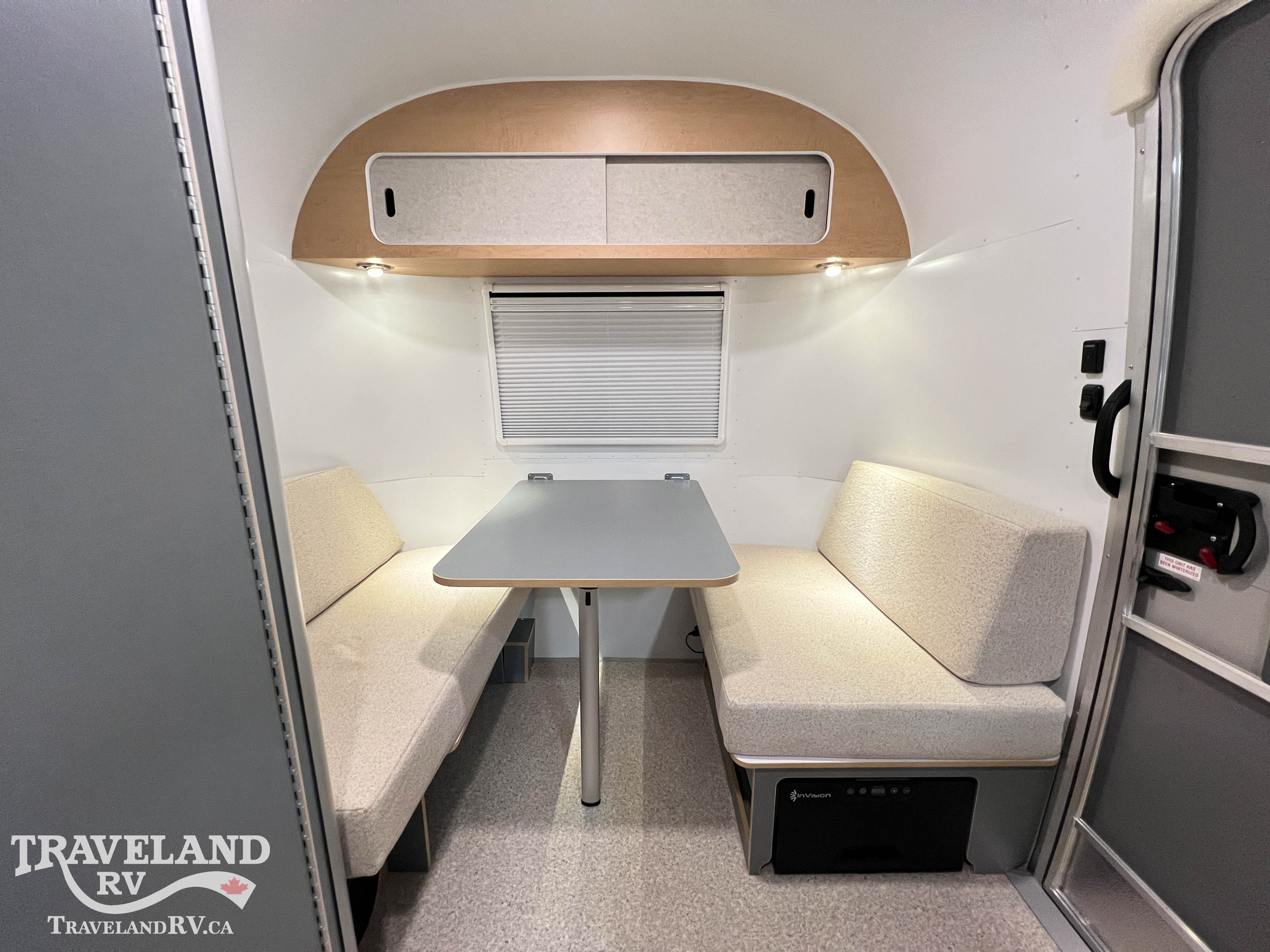 2026 AIRSTREAM 22RB WORLD TRAVELER - Image 9