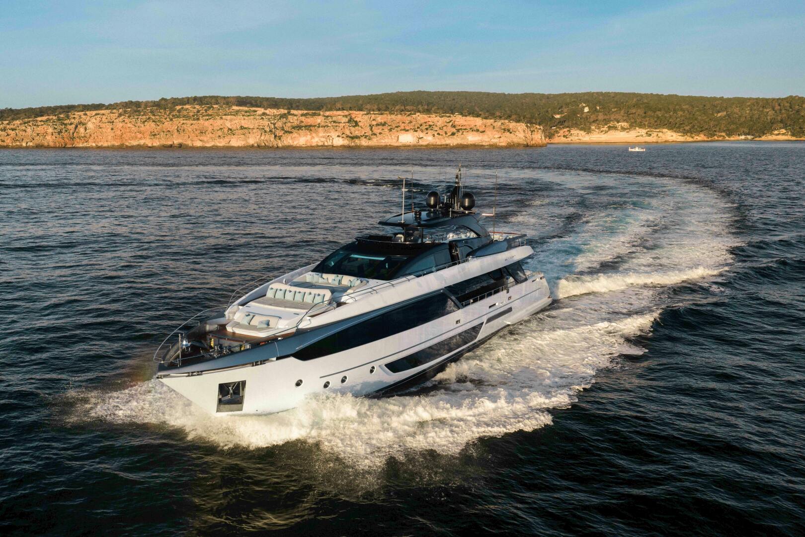 2019 Riva Riva Dolcevita 110 - Image 2