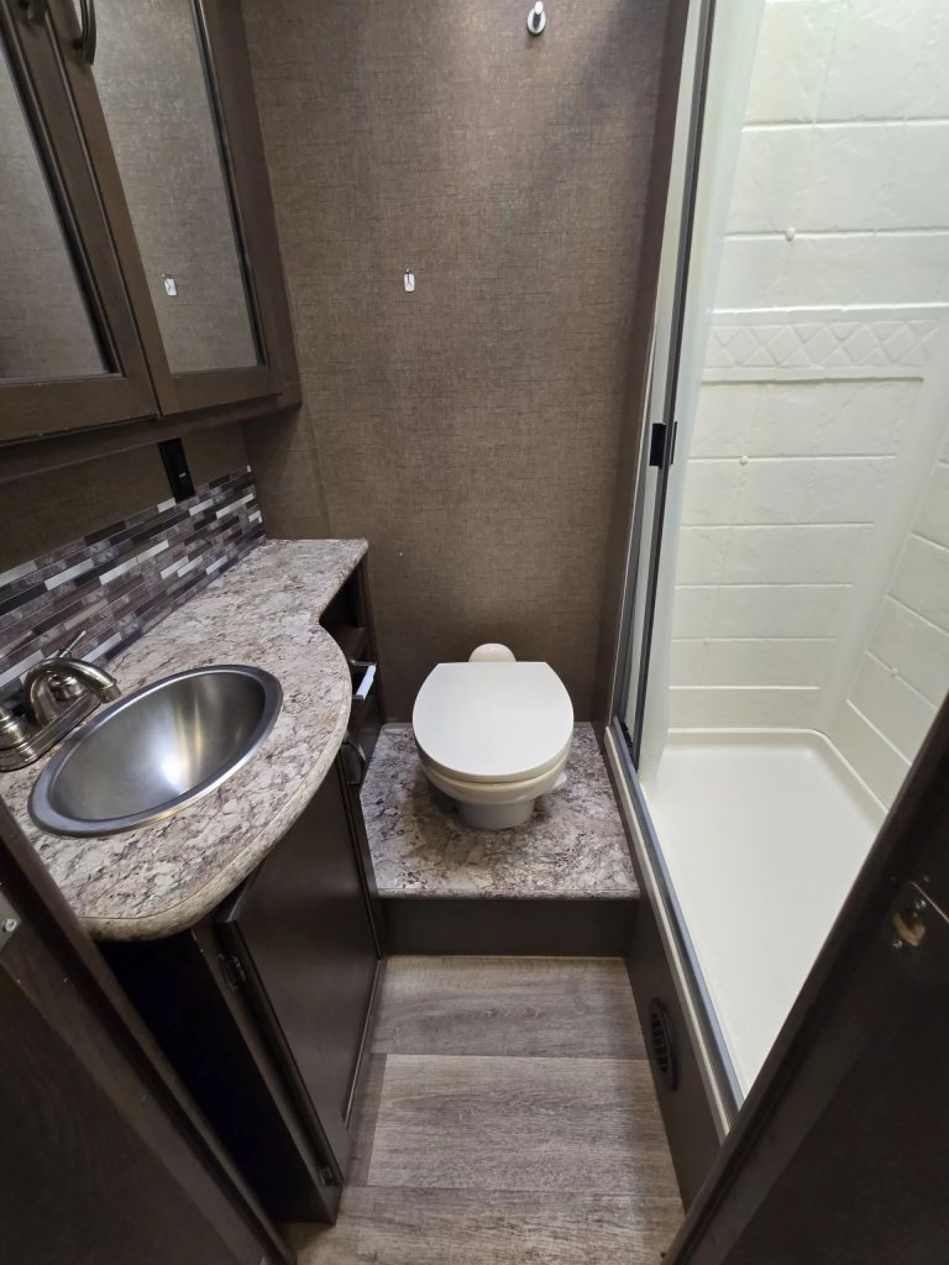 2019 THOR MOTOR COACH FREEDOM ELITE 30FE - Image 13