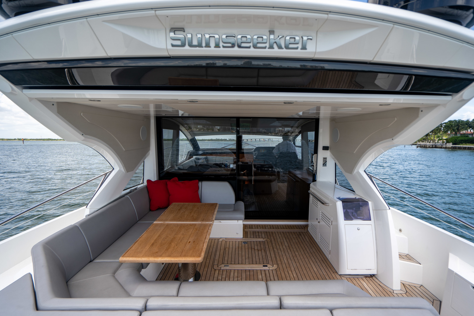 2019 Sunseeker Predator - Image 29